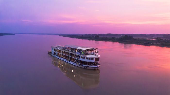 Shore excursions and activities on RV Bengal Ganga